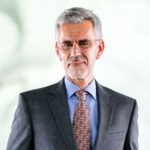 ojciec a tata
